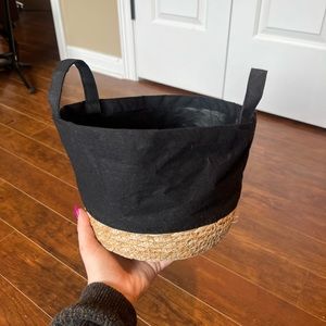 Black & tan gift basket